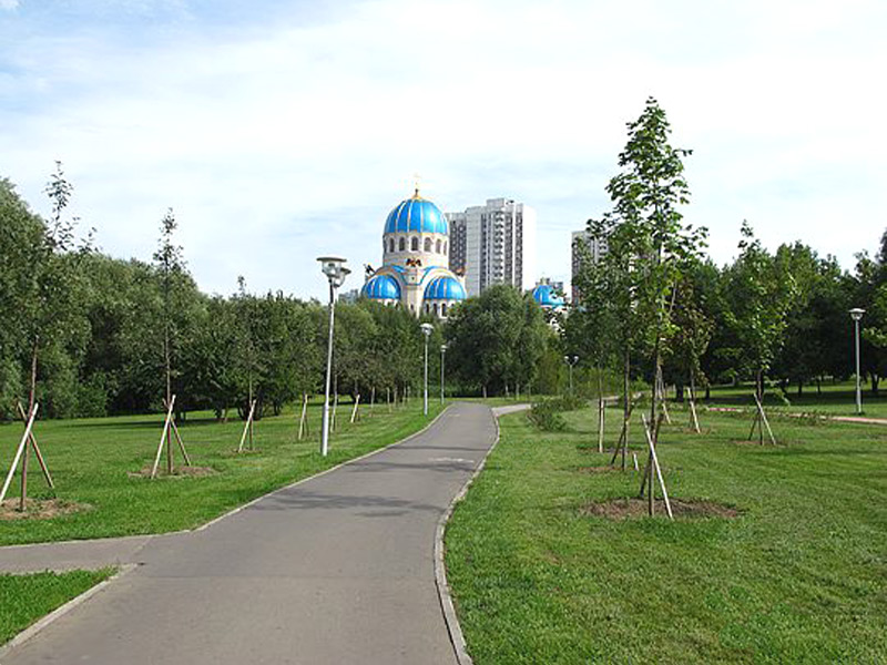 Борисовские пруды в районе Орехово-Борисово Северное, после реконструкции 2011 года